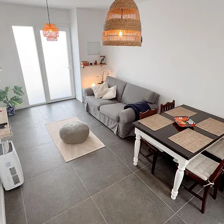 In La Santa, Lanzarote, Village By The Sea Appartement